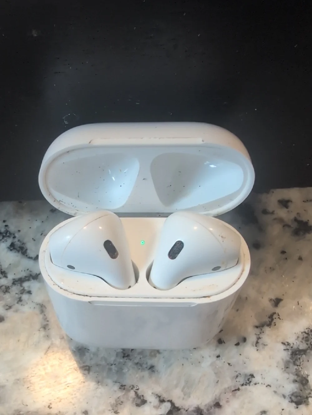 Apple White Airpods Second Generation Headphones With Charging Case